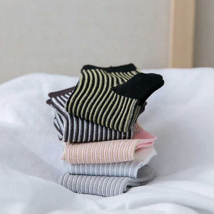 
Latest china new model purl crosspointer double line ankle socks for women 