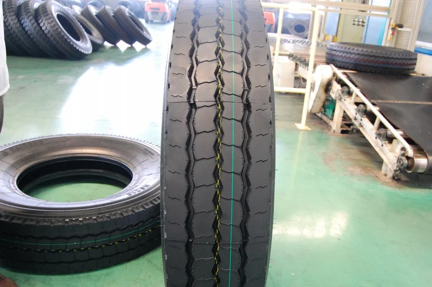 Good Quality Chinese Truck Tire 11r20 10r20 12r20 11.00r20 Cheap Roogoo