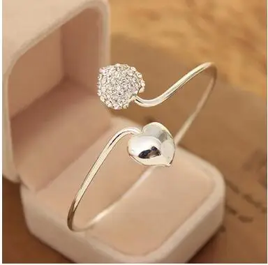 

2017 Korean New Fashion Double Heart Classic Simulated Diamond Good Luck Opening Adjustable