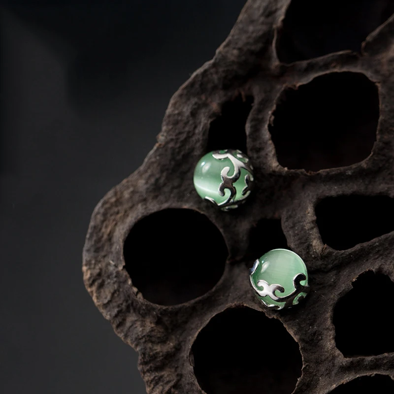 

925 Sterling Silver Simple Retro Vintage Chic Hollow Green Crystal Stud Earring Jewelry for Women