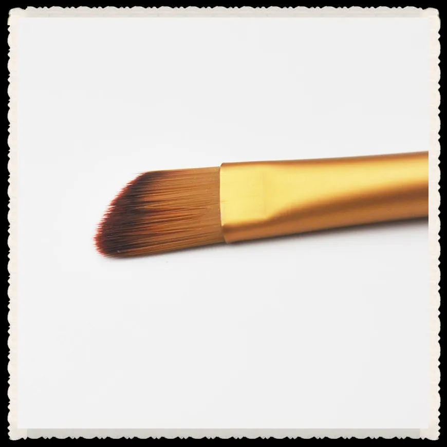 Naked3 makeup brushes