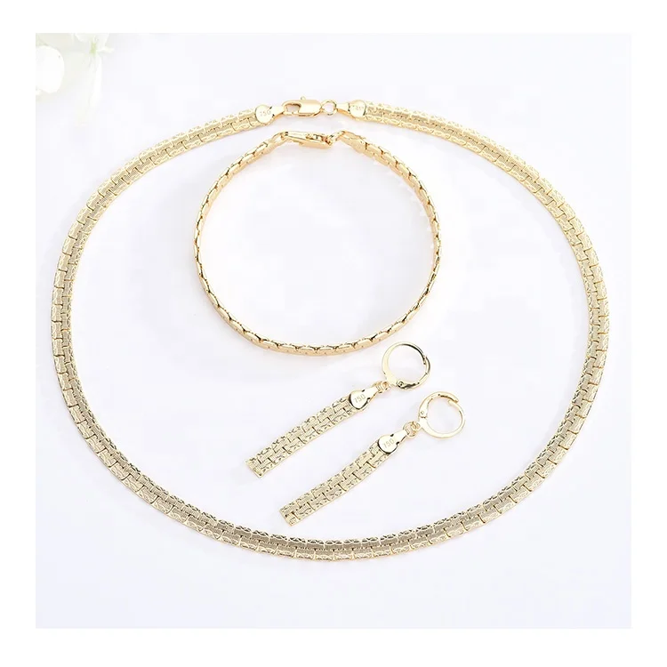 

Custom Fashion Set Gold Chain Link Women Earrings Necklace And Bracelet