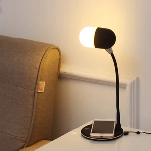 2019 hot wireless charger fast charging Bluetooth speaker lamp with desk LED light