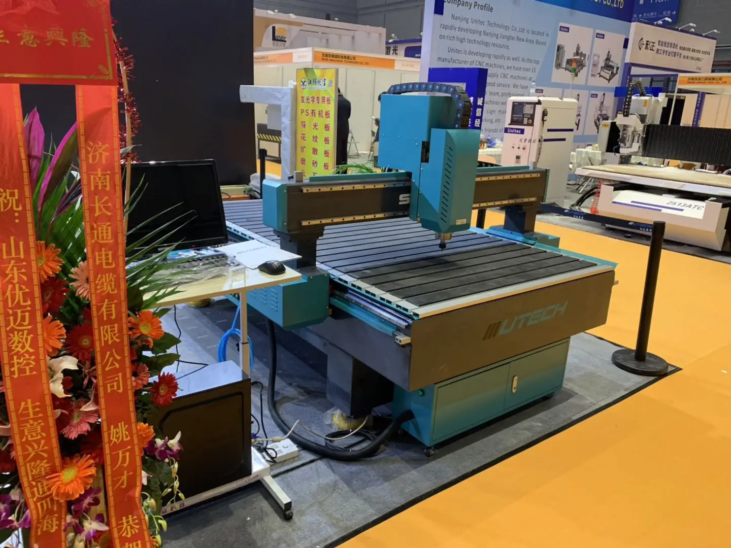 wood carving and design cnc router machine for sale