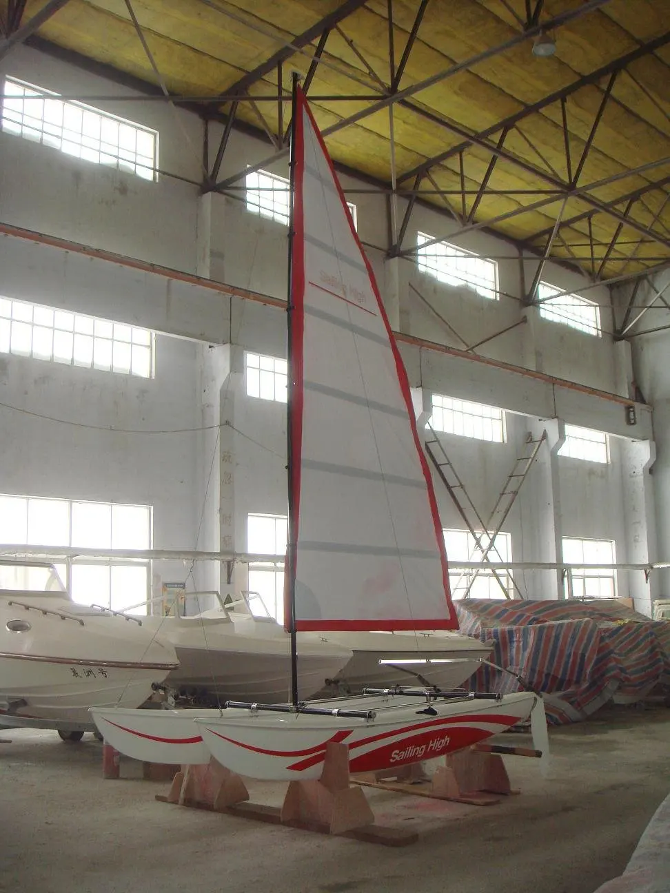 月米玻璃钢双体船船体材料专用的训练和比赛