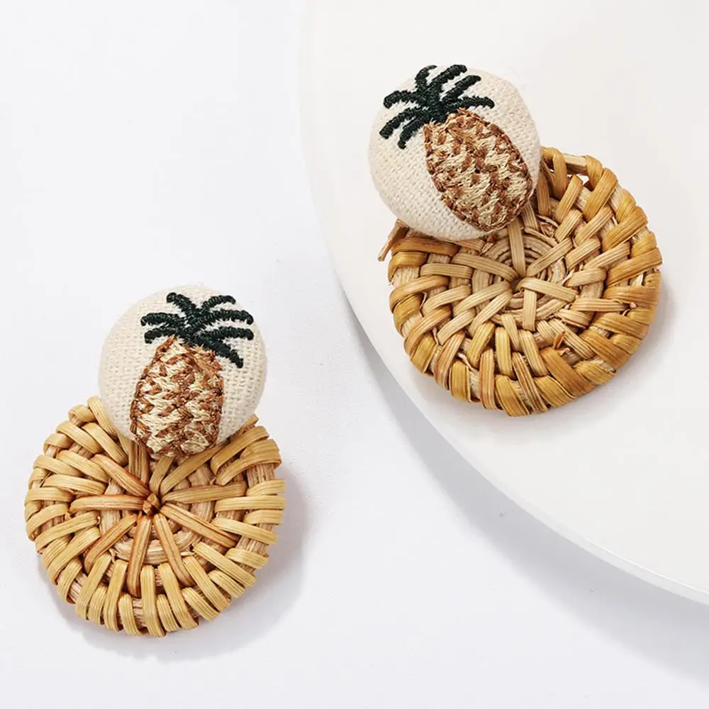 

Barlaycs 2019 New Fashion Statement Cute Pineapple Wooden Weave Rattan Bamboo Stud Earrings for Women Jewelry, N/a