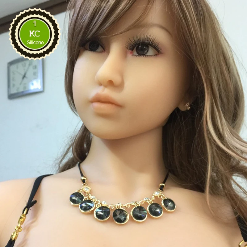 Asiatische männer aus schwarzen mädchen