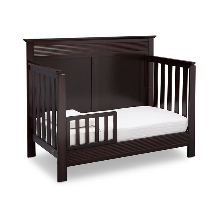 New Design Luxury Wooden Convertible Baby Crib With Storage Drawers