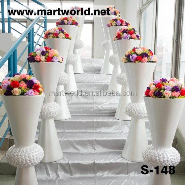 Hot Sale Beautiful White Solid Wedding Flower Vase Walway Pillars Stand
