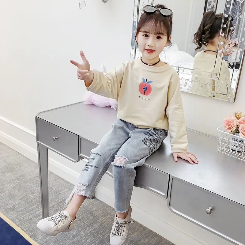 
Good Quality Girls Fashionable Spring Washed Denim Pants Kids Letter Printed Jeans 