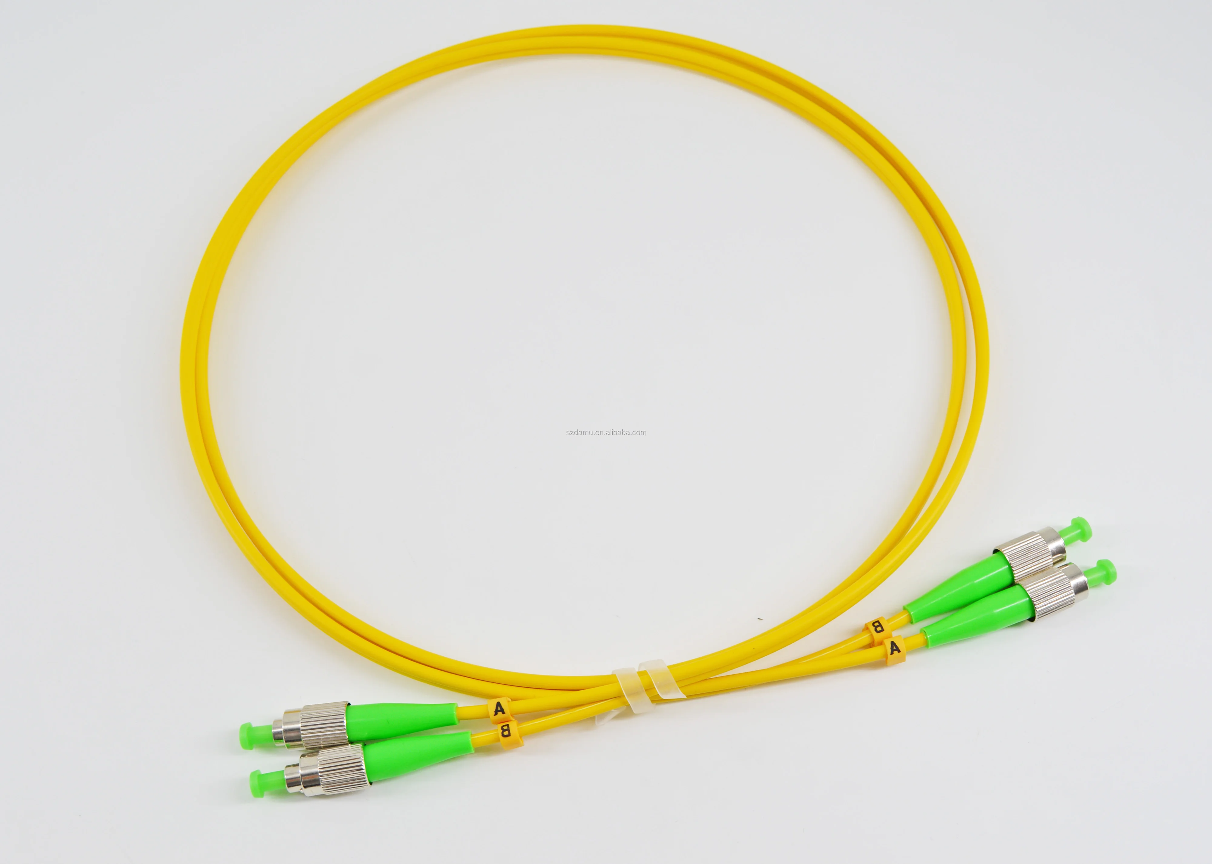 免费样品库存高品质单模 pc 跳线尾纤 g657a2 连接器光学光纤 pc 跳线