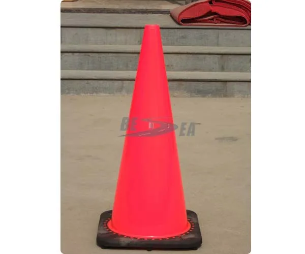 Black-Base-PVC-Traffic-Cone-1.jpg