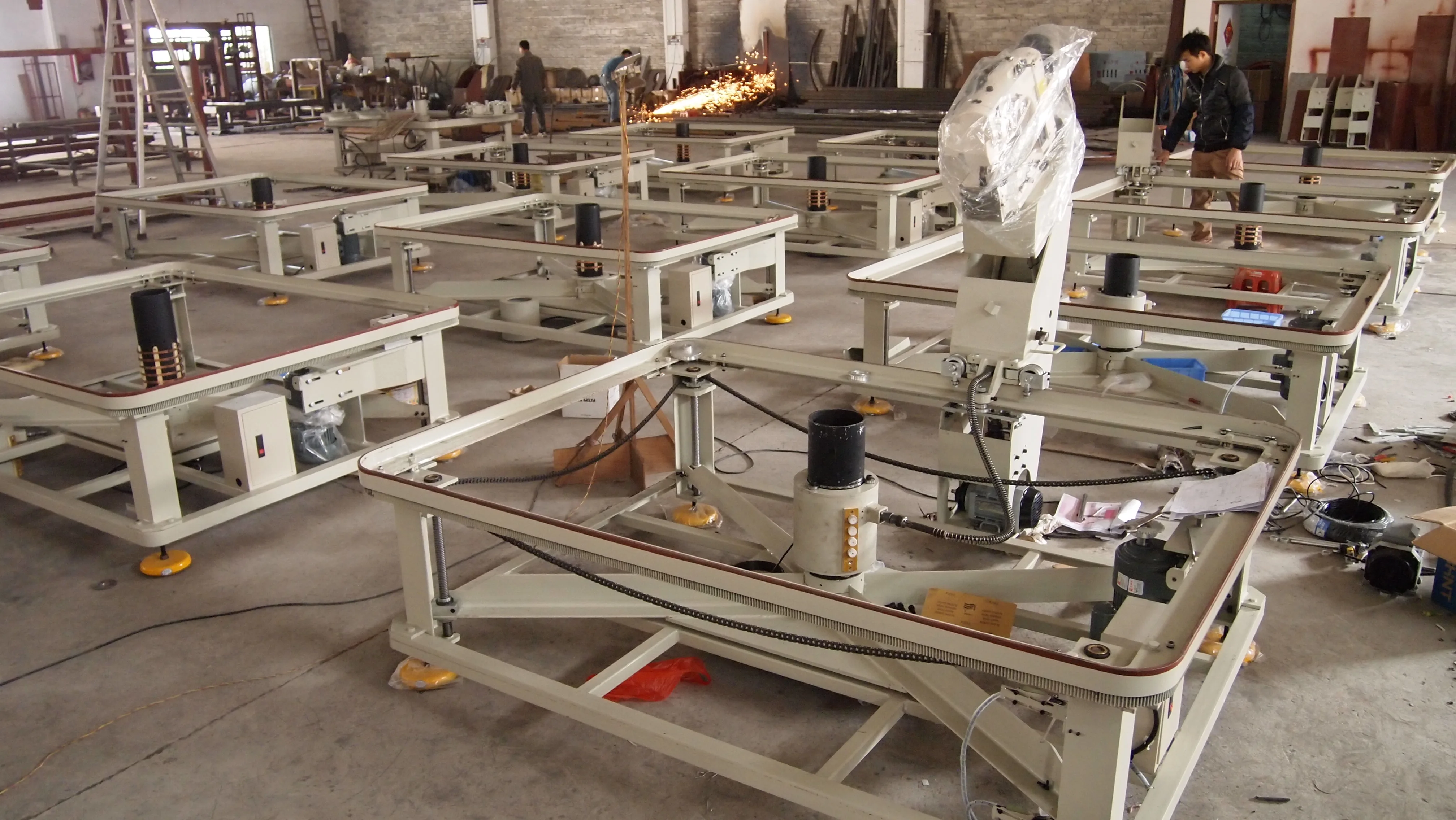 
Singer 300U mattress tape edge machine <br/>