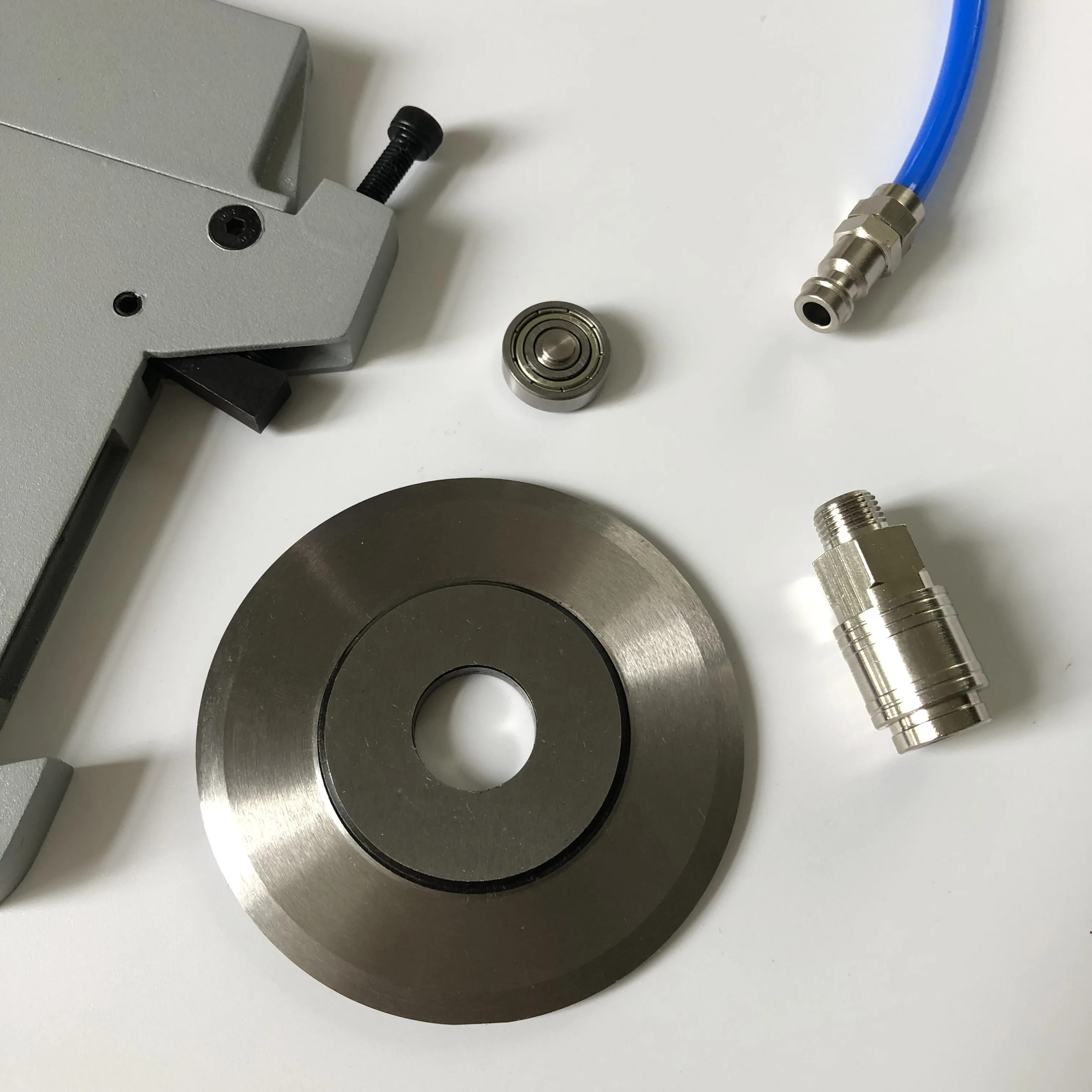 2020 Top Saling Stainless Steel Knife Holder Foam Cloth Cutting