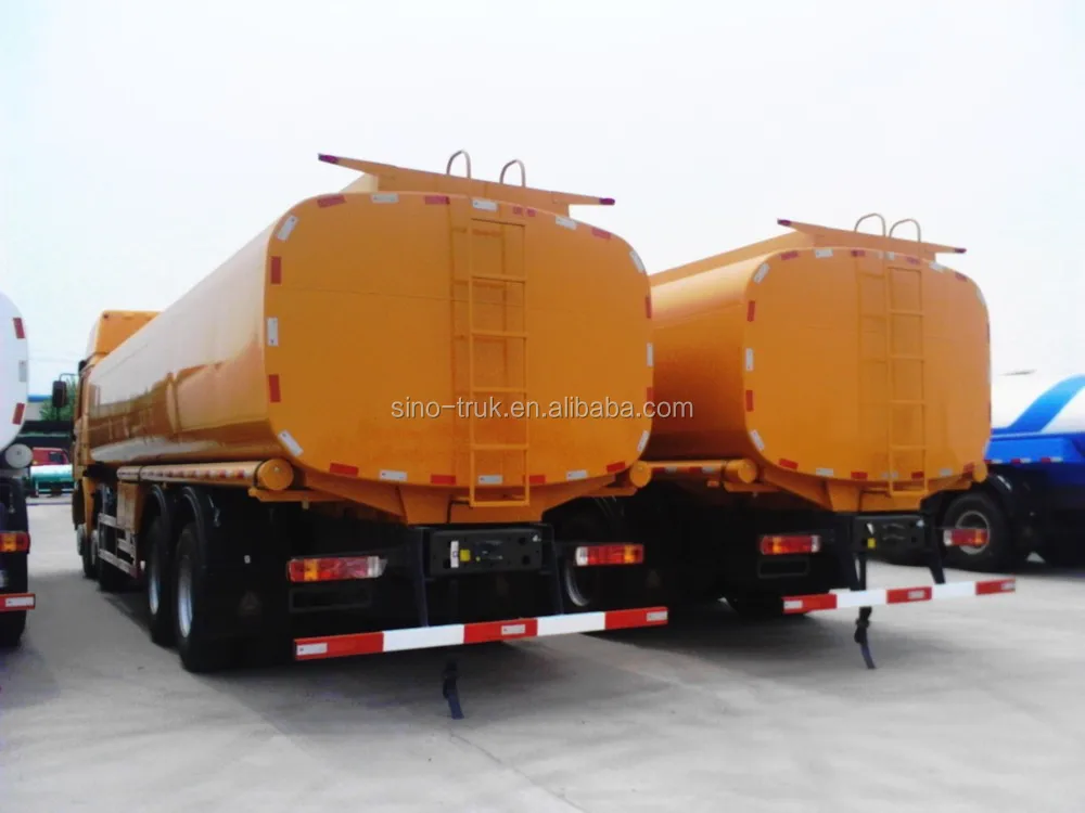 Howo 8x4 Stainless Steel Cooking Oil Tanker Truck 30m3 Palm Oil