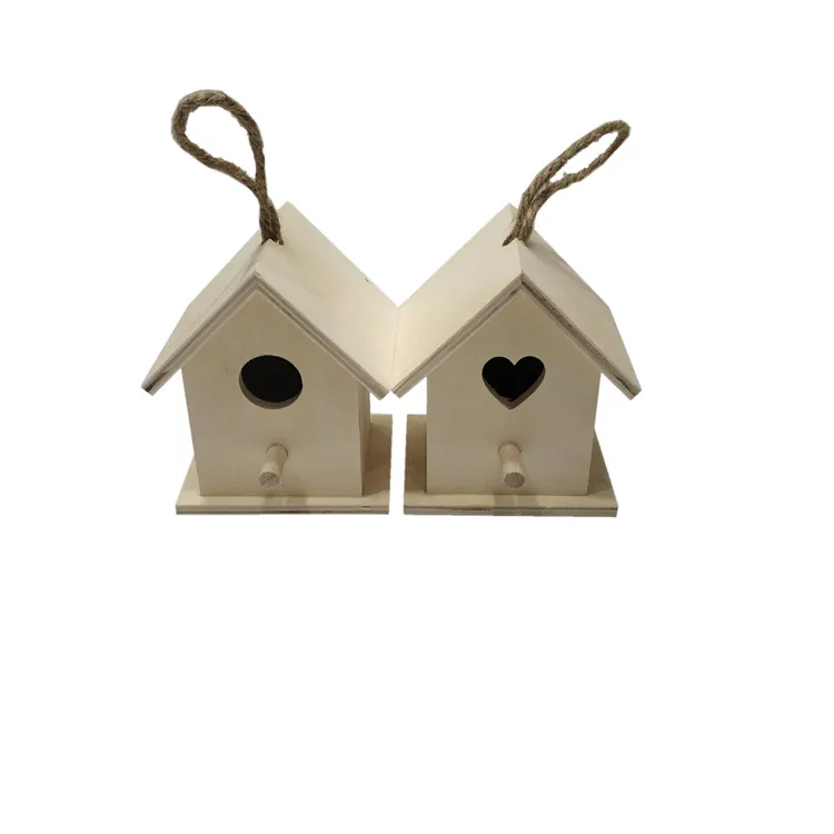 Wooden birdhouse4
