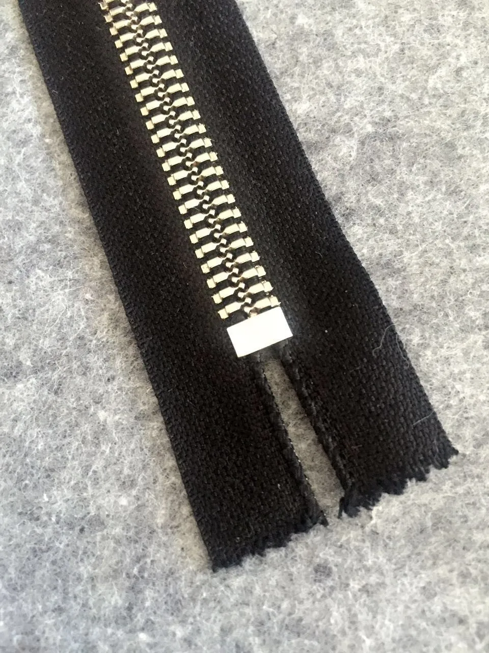 6mm Zinc Alloy Riri Metal Zippersilver Teeth Riri Zipper + Flach Buy