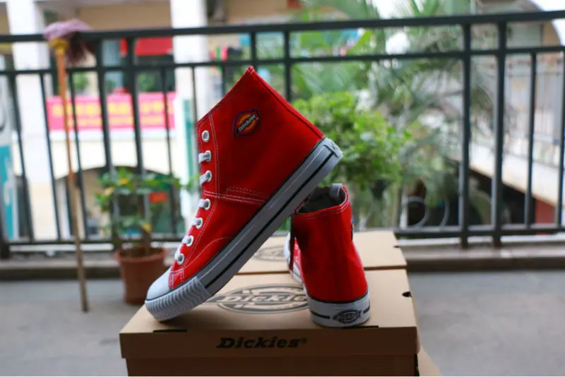 Latest men's flat vulcanized shoes with canvas casual shoes