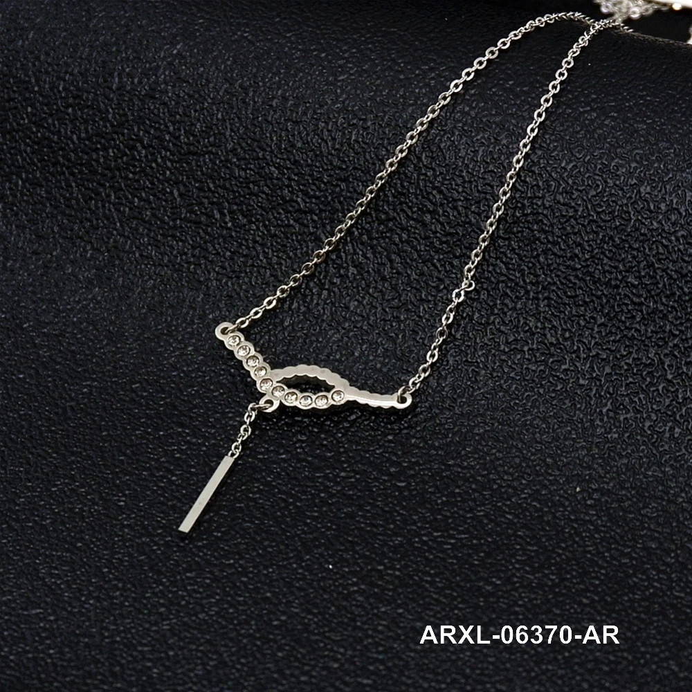 

fashion jewelry with rhinestones and crystals jewellery pendant necklaces