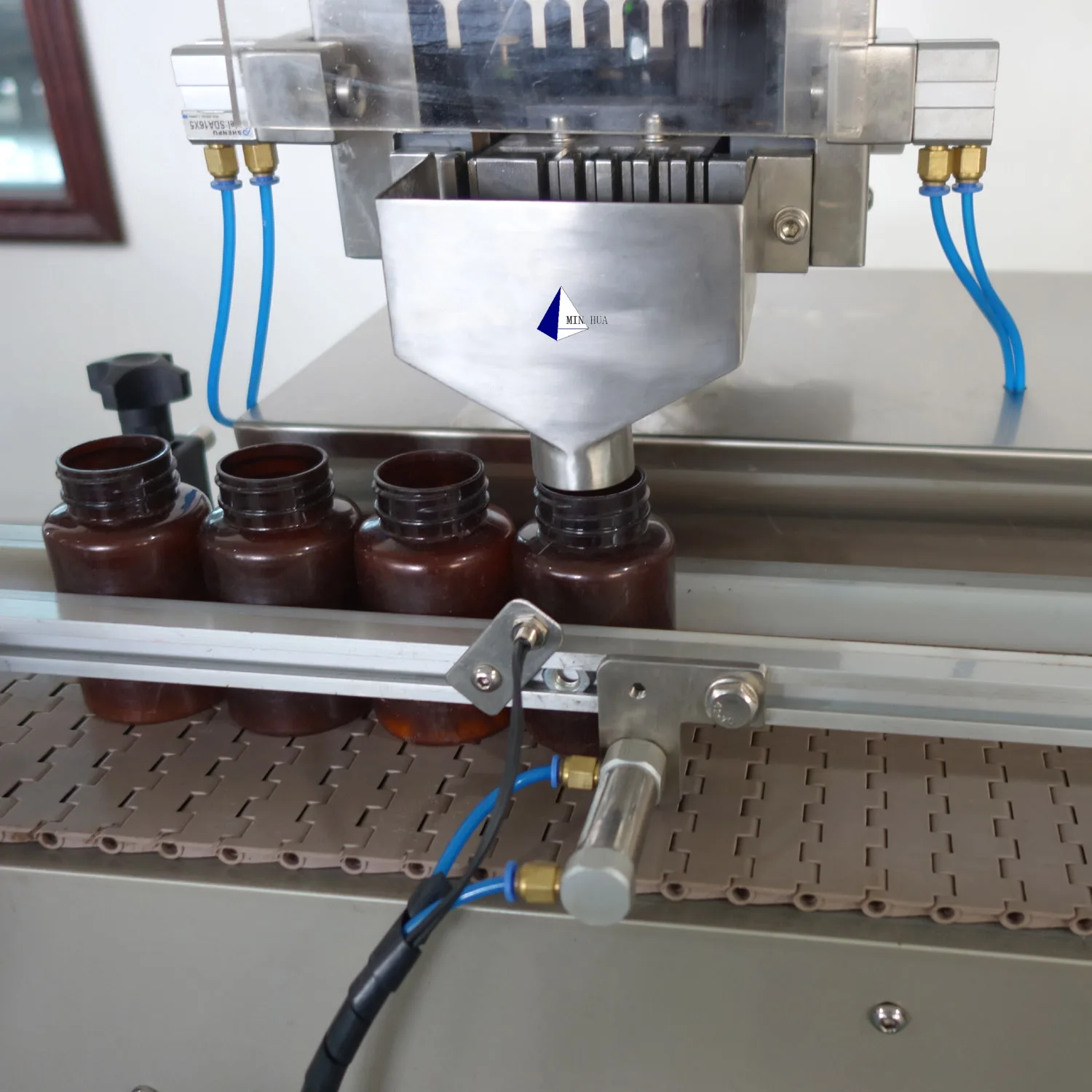 Face Minhua Logo 2017.jpg