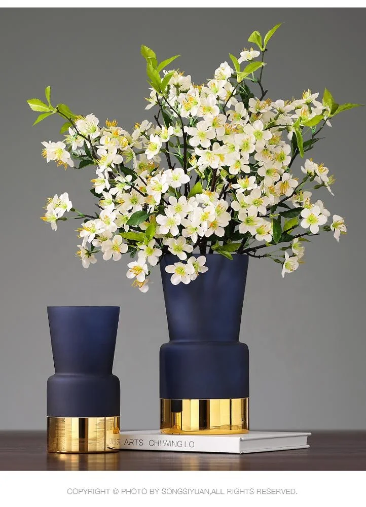 
handblown wholesale blue cheap colored glass flower vase for home wedding decoration centerpiece 