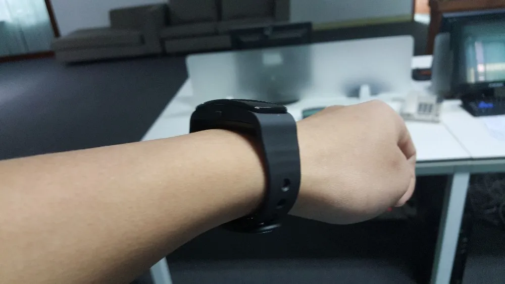 Elegiant Wireless Bluetooth 4.0 Fitness Tracker Smart Wristband