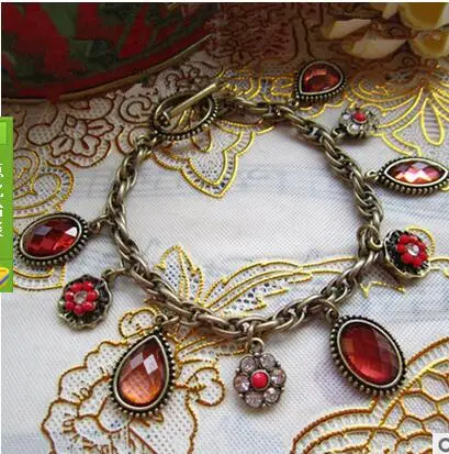 

2017 women vintage turkish bracelet solid red christmas stones flower charms bracelet retro antique gold plated alloy bracelet