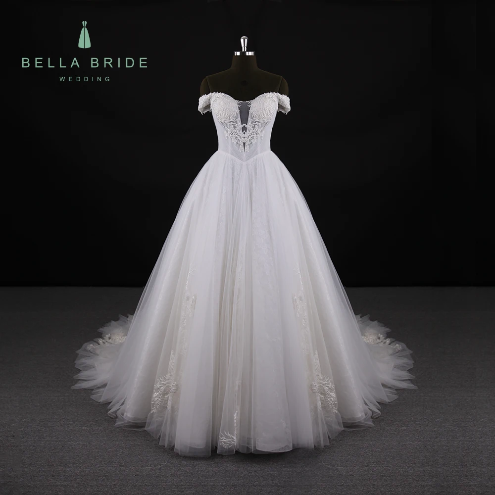 white wedding dress tradition