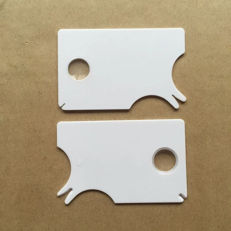 Credit Card Size Tick Remover Card With Magnifying Glass Buy Plastic