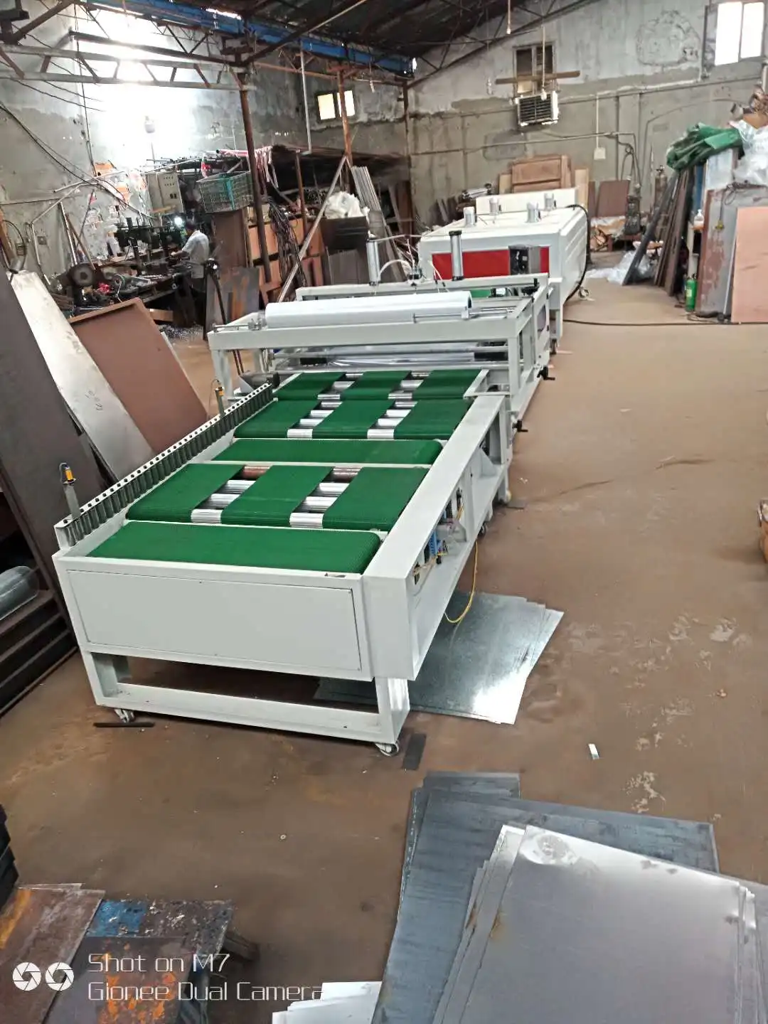 Four Side Sealing Conveyor Belt Sleeve Shrink Wrapping Machine Buy