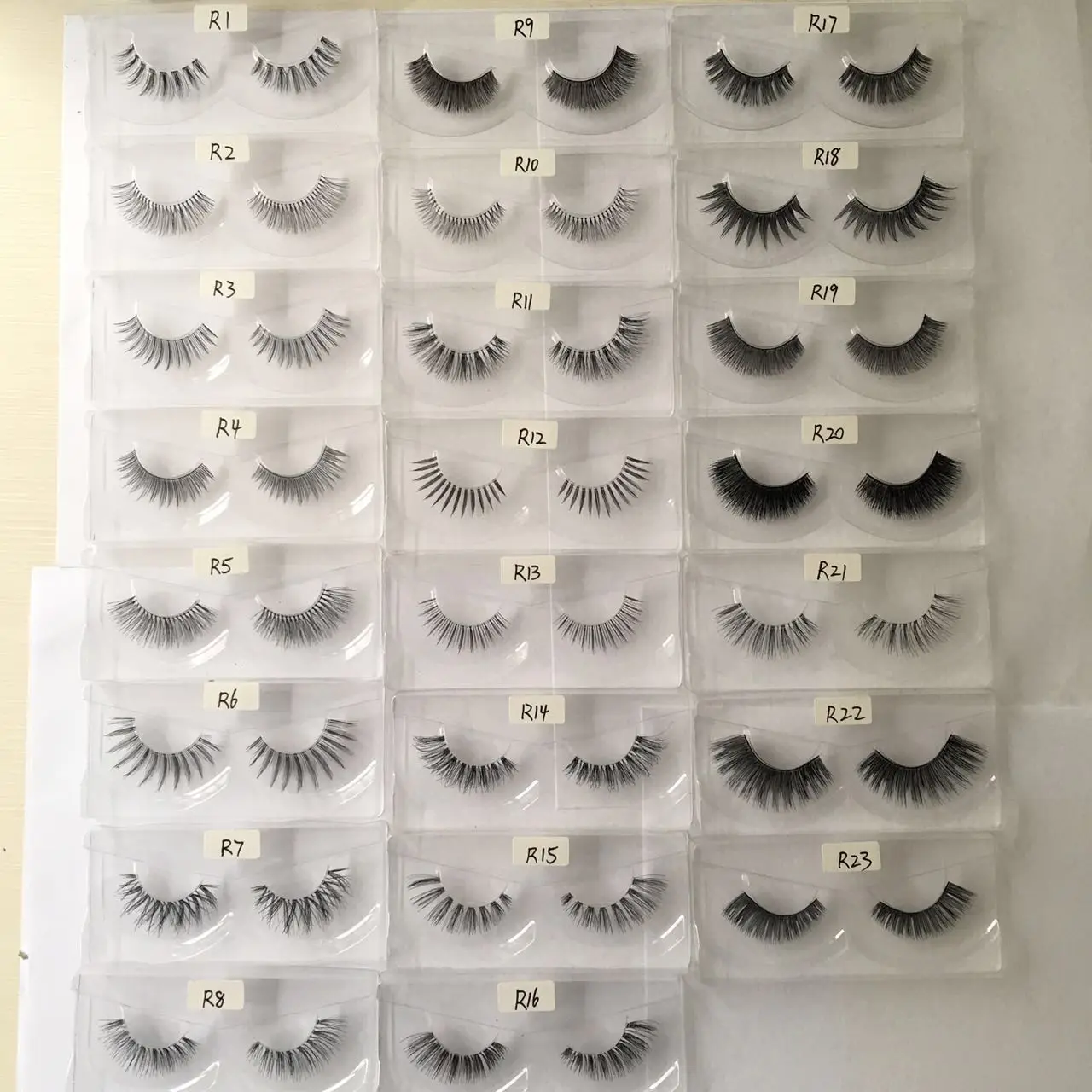 $2.5 human hair eyelashes.jpg