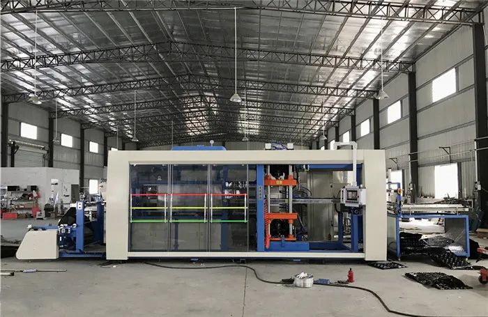 thermoforming machine01.jpg