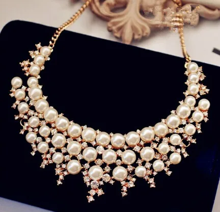 

Newly arrival 2015 mixed Pearls Crystal bib Chunky Necklace Collar women