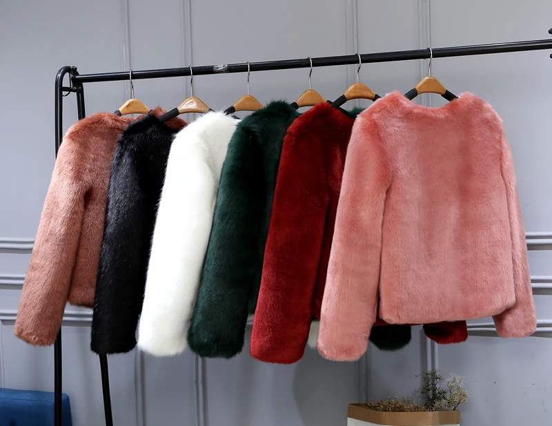 2018 Must Have Pink Faux Fur Coats Long Sleeve Thicken Winter Jackets Coats Women Fashion Streetwear Cardigan Outerwear