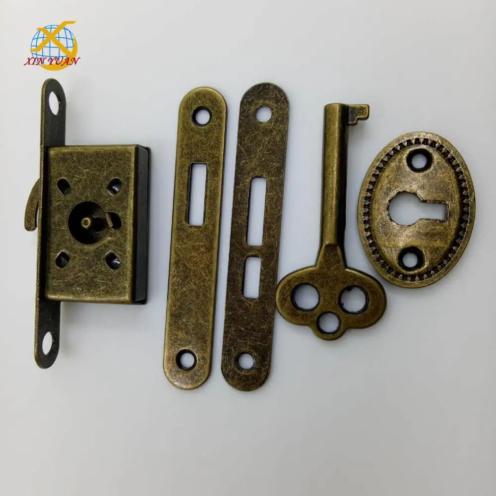 

Antique Brass Metal Lock with Key Jewelry Box Lock
