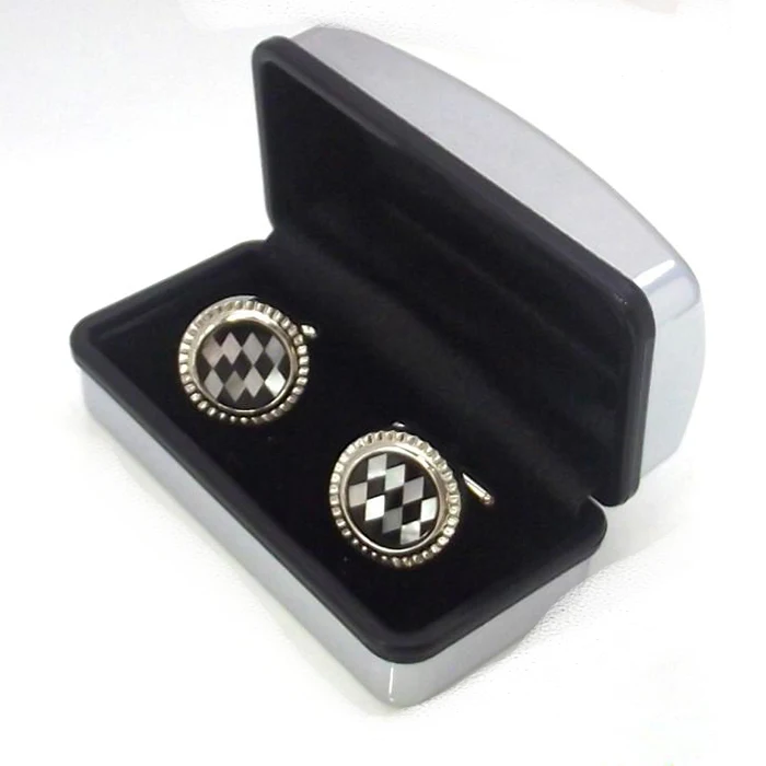 cufflinks box5.jpg