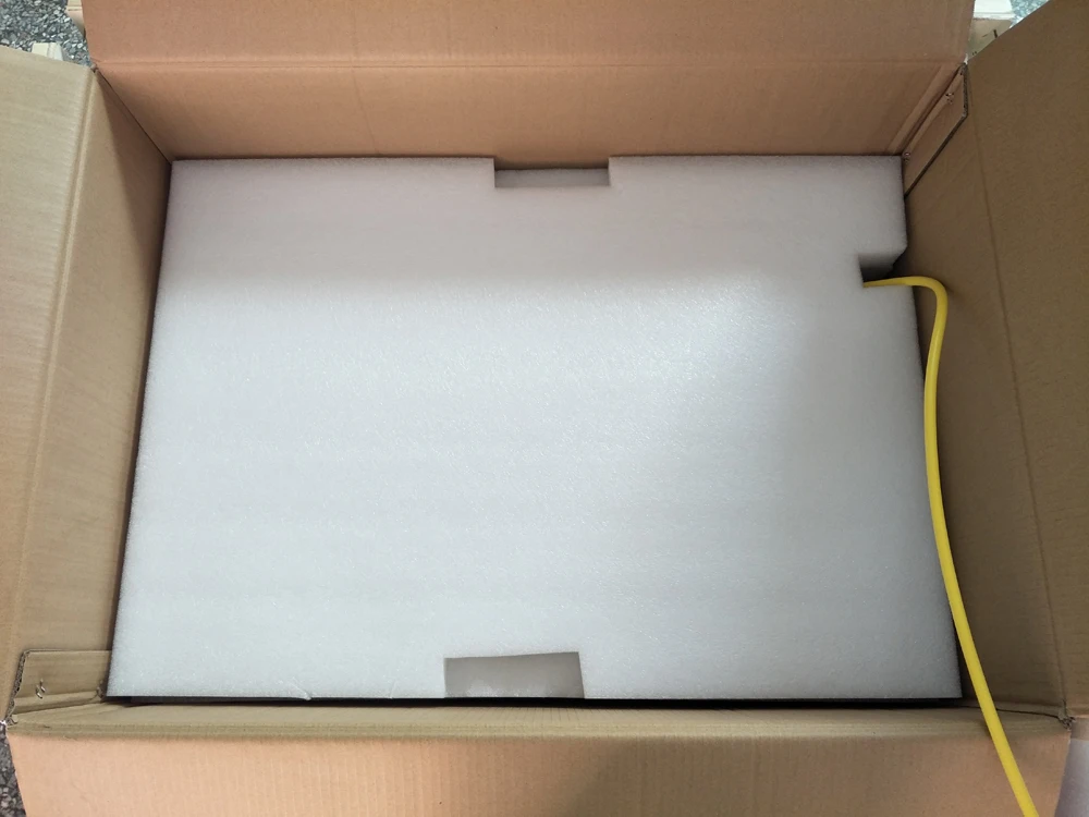 Raycus Fiber Laser 300w 500w 750w 1000w 1500w 2000w Raycus Fiber Laser