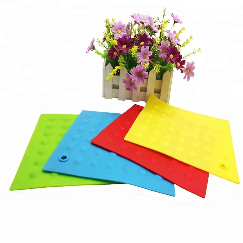 

BHD Factory directly sales square shaped Wave point silicone rubber trivet mats pot holder, Pantone color