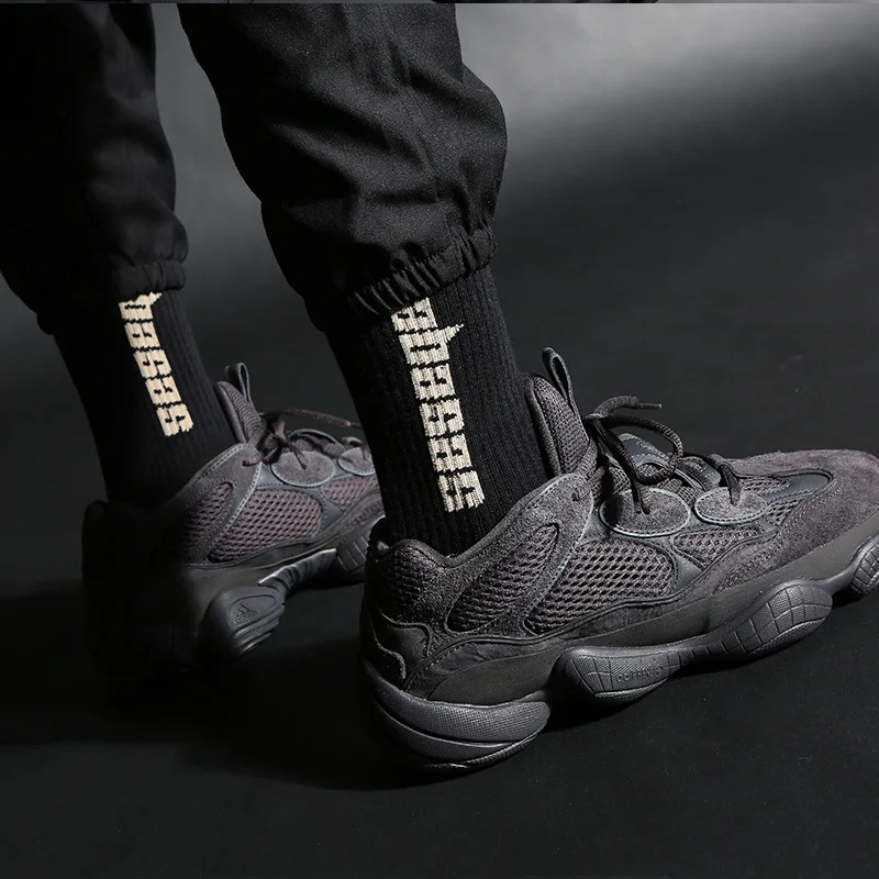 Kangyi Custom Fashion Brand Cotton Socks Skateboard Sports Jacquard