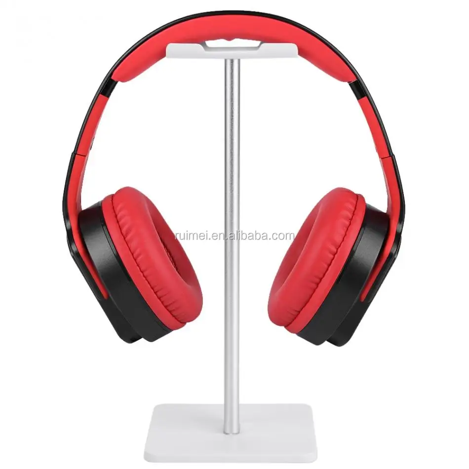 gaming headset with dock