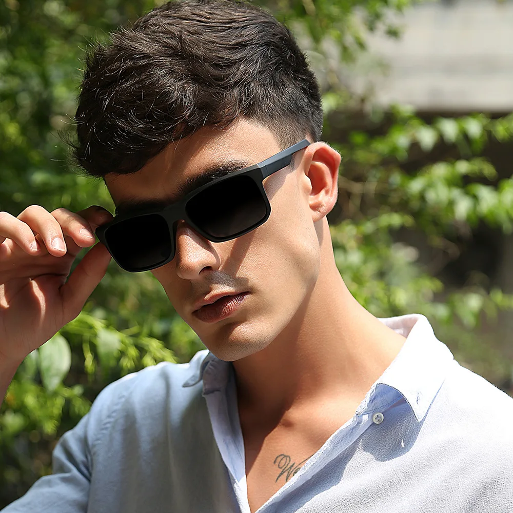 

M085 New Fashion Big Square Frame Men Sunglasses Polarized TR90 Glasses