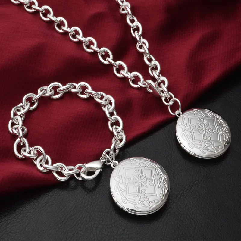 

Wholesale Silver plated Circular Photo Box Necklace and Bracelet Photo Locket