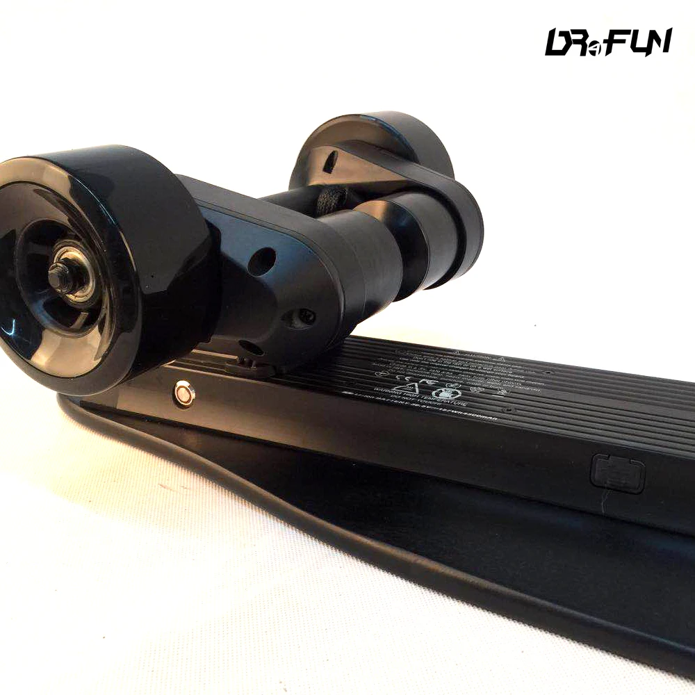 

CE Altered Electric Skateboard With 45 kmh Challenged Speed