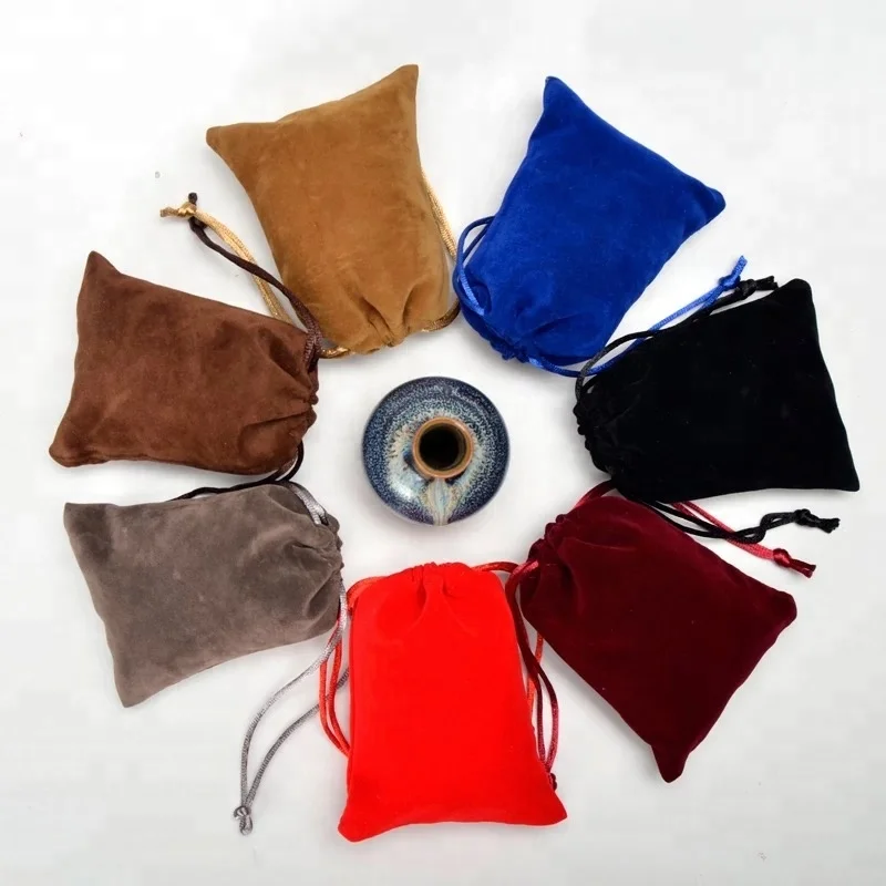 

High Quality Customized Logo Jewelry Packing Drawstring Velvet Bag, Luxury Gift Bag, Customized color.