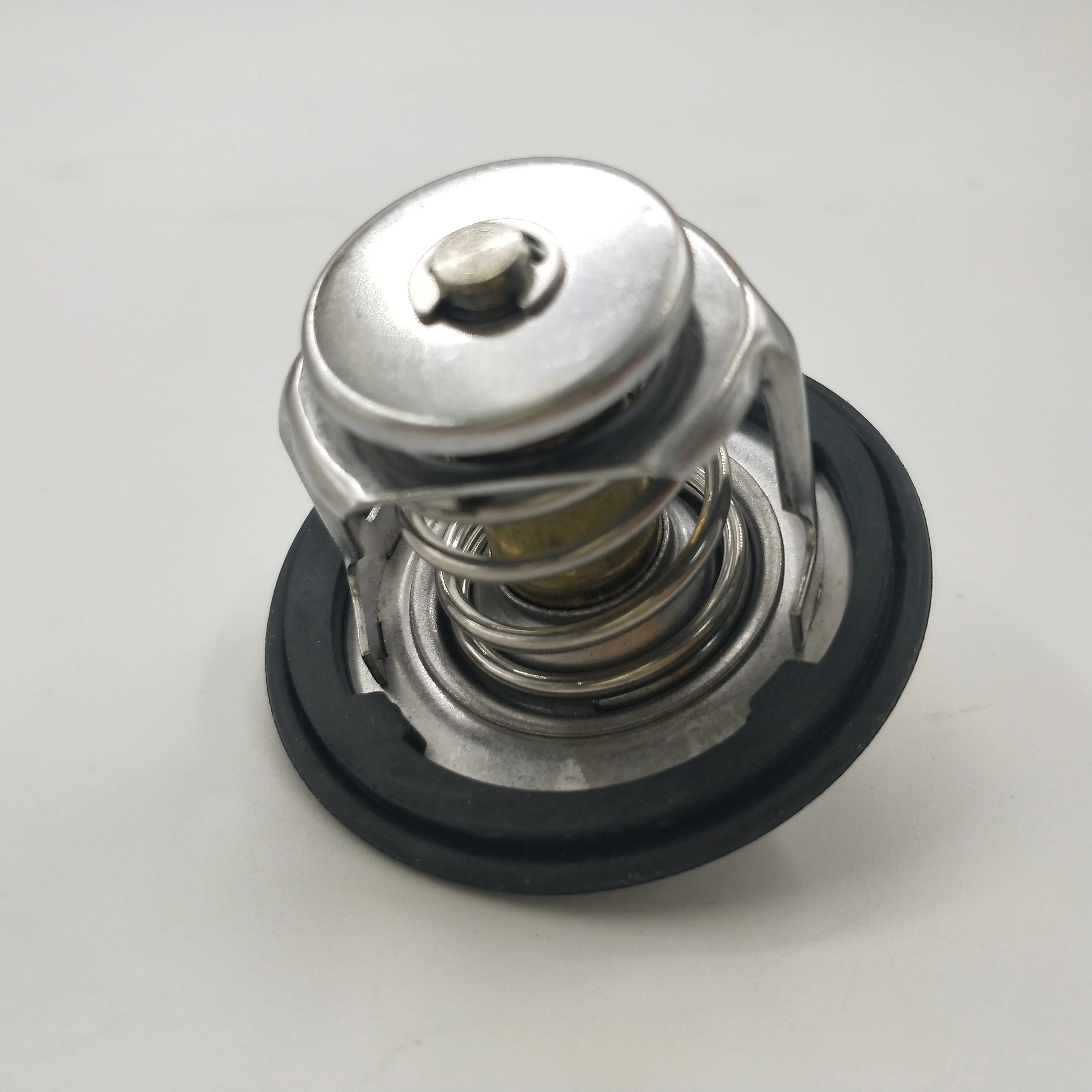 发动机冷却液恒温器总成汽车电子冷却恒温器 19301-rna-315 适合