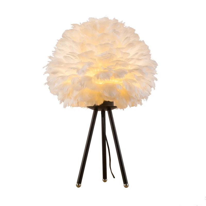 2019 Table Lamp Nordic Country Design White Feather Table Lamps  Black Metal Bed Side Table Light For Home Decoration