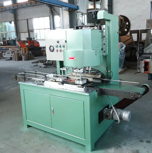 auto sealing machine.jpg