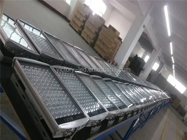 Bridgelux waterproof ip65 outdoor high lumen 120 watt led flood light