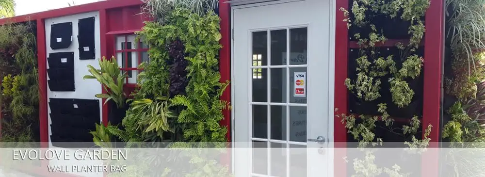 Vertical garden planter