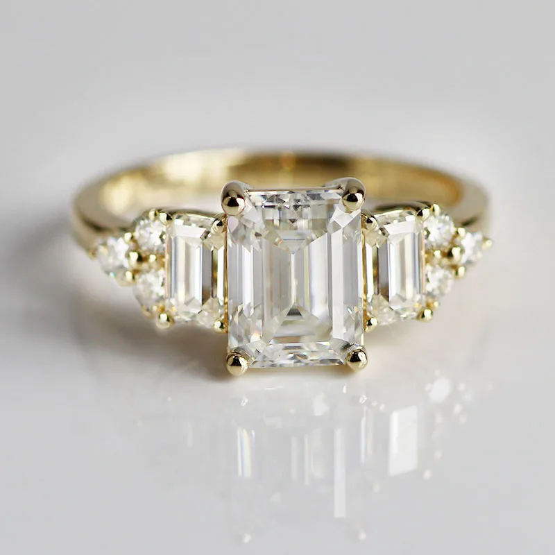 

Wonderful design Emerald cut 6x8mm center stone 18k Solid yellow gold moissanite ring for lovers